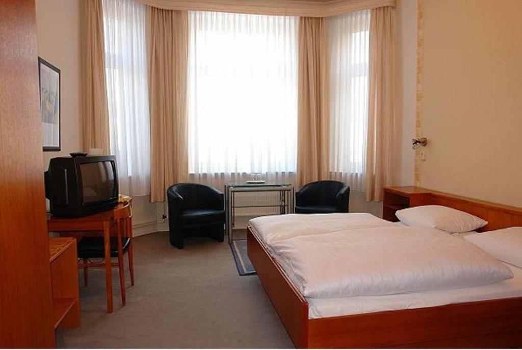 Hotel Heimfeld - Retro Design ฮัมบูร์ก ภายนอก รูปภาพ